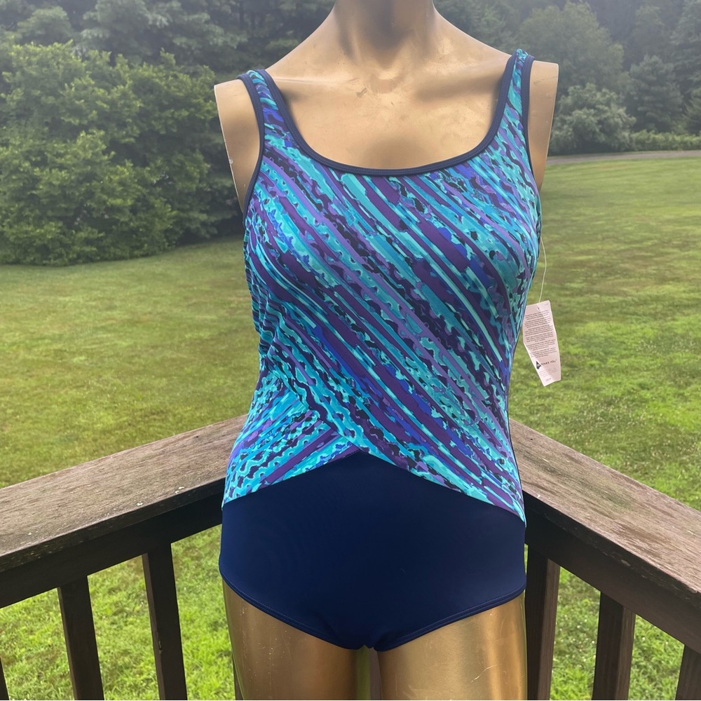 Lands End swimsuit one piece tank maillot modest basic geometric lined blue 6